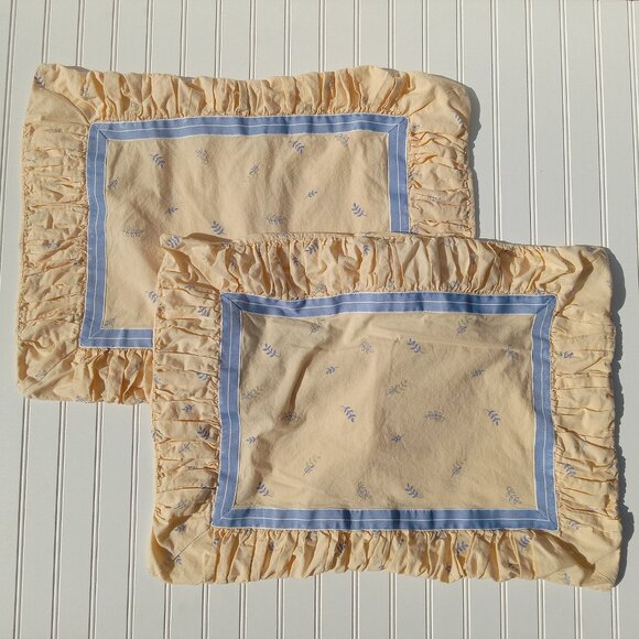 LAURA ASHLEY Pillow Shams Standard Covers Buttercream Yellow Blue Botanical Leaf - Picture 1 of 13